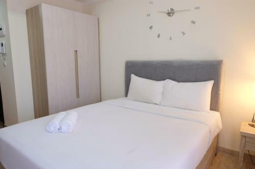 Best Price Studio Menteng Park Apartment By Travelio