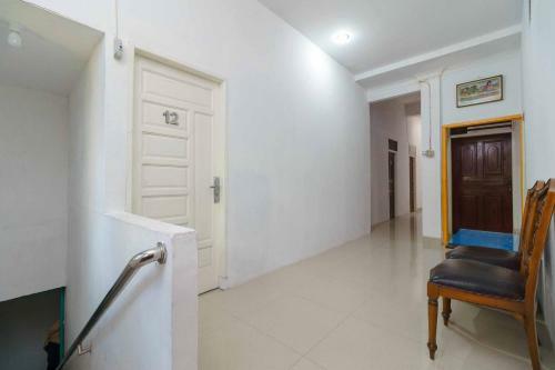 Hostal Reddoorz Syariah Near Stasiun Kereta Api Kisaran