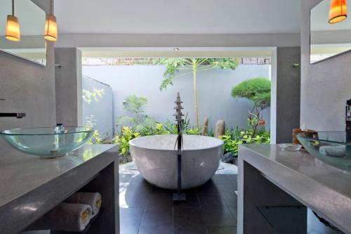 Luxury 2 Bedroom Villa With Private Pool, Bali Villa 1142