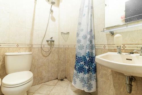 Hostal Reddoorz Near Bahu Mall Manado