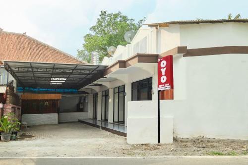 Hotel Oyo 2519 Mayang Garini