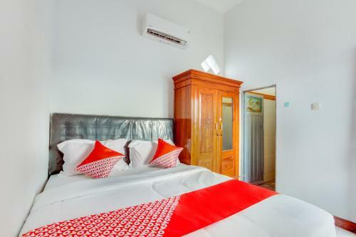 Hotel Oyo 3074 Orange Inn