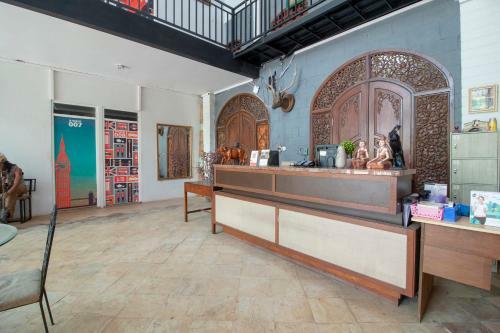 Oyo 3283 Bwalk Hotel