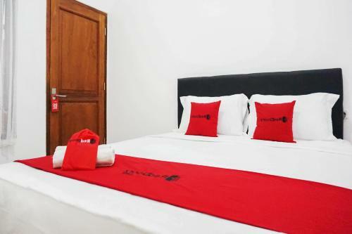Hotel Reddoorz @ Jalan Danau Limboto