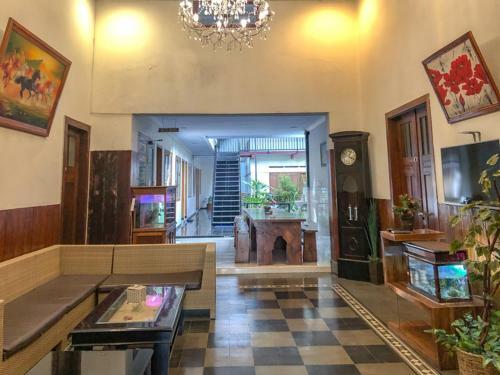 Hotel Reddoorz Syariah @ Jalan Buring Malang