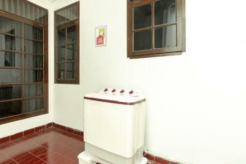 Hotel Oyo Life 2843 Raz House Syariah