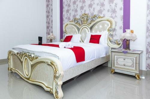 Hostal Reddoorz Premium @ Sea Residence Manado