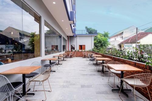 Hotel Oyo 436 Raz Residence