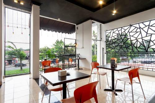 Hotel Oyo 1668 Yvel Homestay