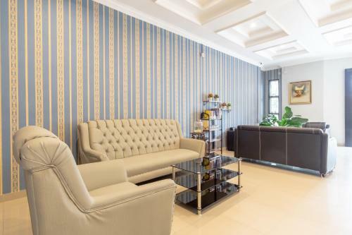 Hotel Oyo 1400 Barat Residence Syariah