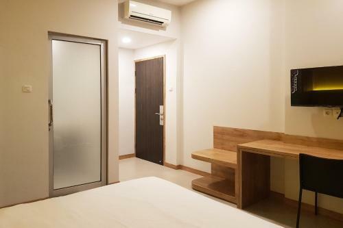 Hotel Oyo 90015 Platinum Guest House
