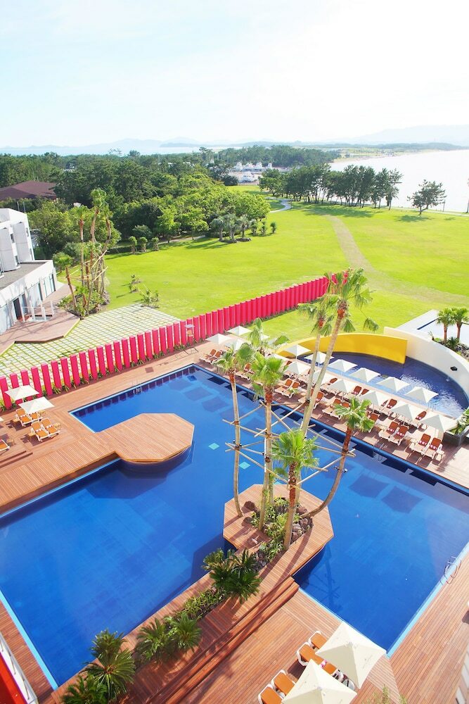 Hotel The Luigans Spa And Resort
