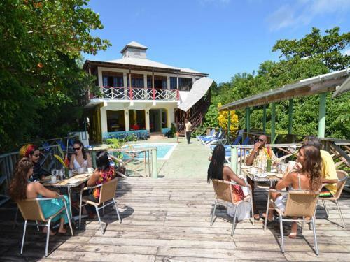 Hotel Bay View Eco Resort & Spa