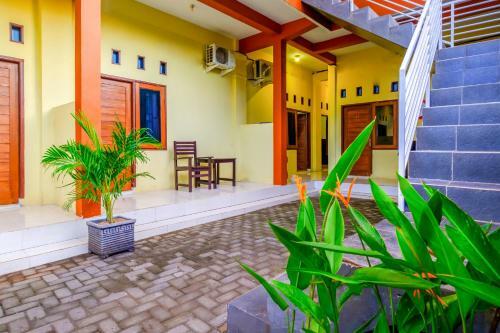 Hotel Oyo 2450 Hening Homestay