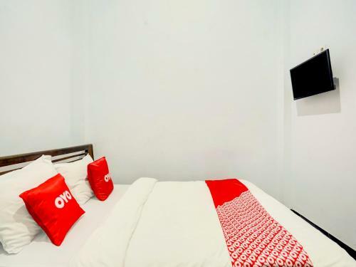 Hotel Oyo 3229 Ijen Homestay