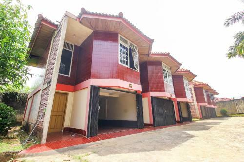 Oyo 3180 Hotel Rian Cottage