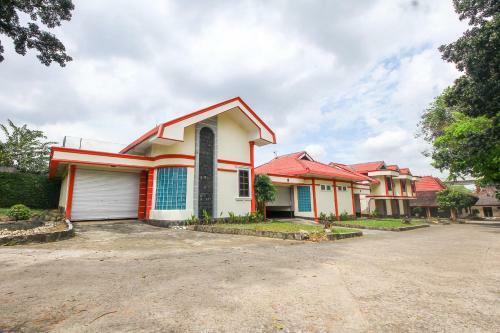 Oyo 3180 Hotel Rian Cottage