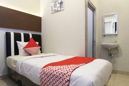 Hotel Oyo 1157 Ant Home