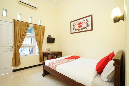 Hotel Oyo 587 Penginapan Sinar Harapan