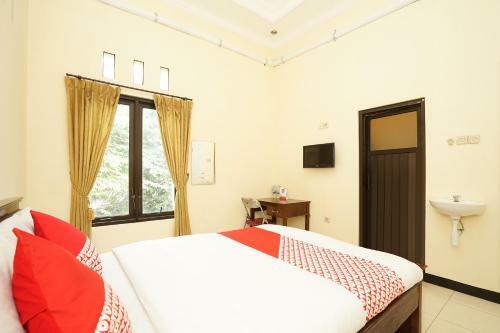 Hotel Oyo 587 Penginapan Sinar Harapan