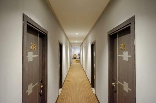 Reddoorz Plus Near Hotel Benua Kendari