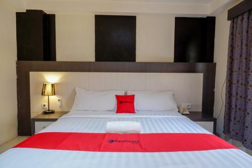 Reddoorz Plus Near Hotel Benua Kendari