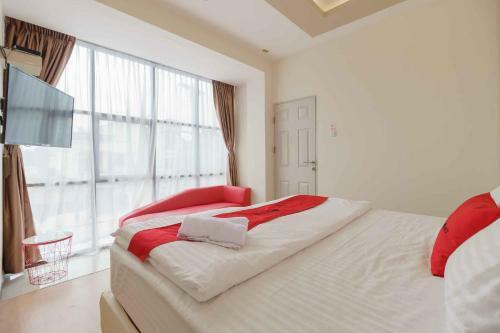 Hostal Reddoorz Plus Near Millenium Ict Centre Medan 2