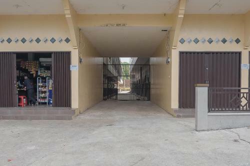 Hostal Aziz Guest House Syariah