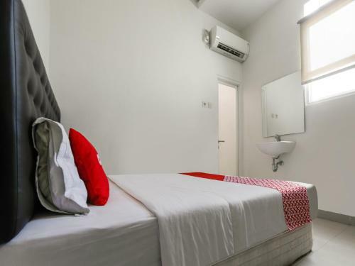 Hotel Oyo 3838 Tamansari Guest House