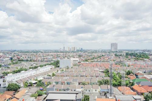 Comfort Studio Apartment M-town Residence By Travelio
