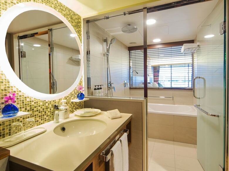 Sunmarina Hotel