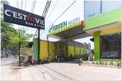 Hotel Reddoorz Plus @ Hertasning Area