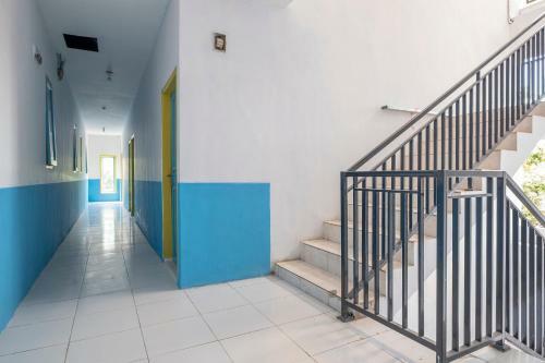 Hotel Oyo 2775 Rf Homestay
