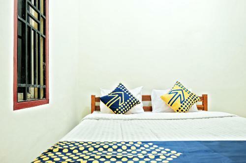 Hotel Spot On 2742 R5 Homestay