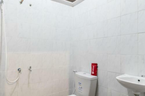 Hostal Reddoorz Near Babarsari 2