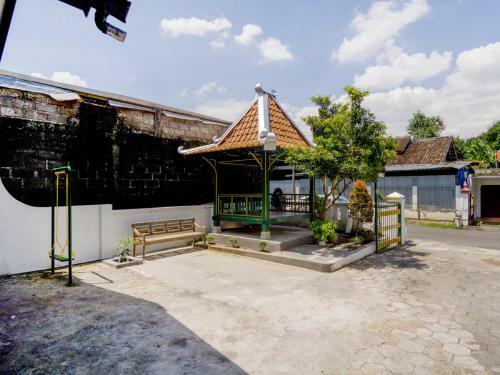 Hotel Oyo 3301 Pondok Eyang Obi