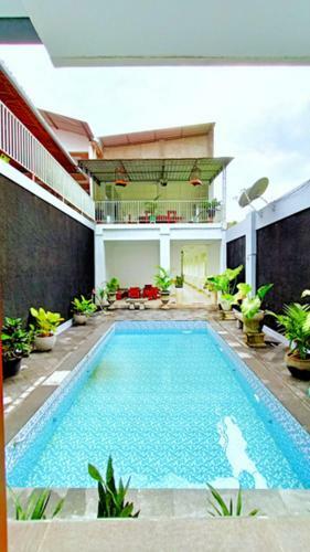 Hotel Artomoro Syariah Guest House