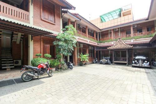 Hostal Reddoorz Near Amikom Yogyakarta 2