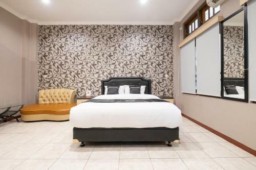 Hotel Oyo 2469 Sutomo Homestay