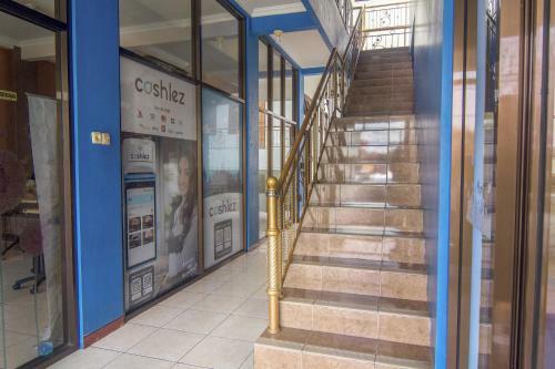 Hotel Oyo 2469 Sutomo Homestay