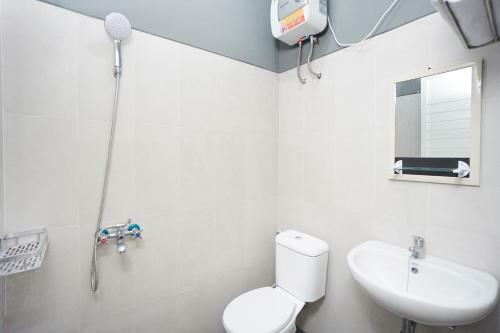 Hotel Oyo 2599 First Living