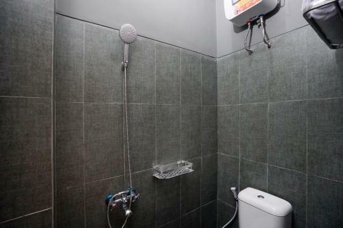 Hotel Oyo 2599 First Living