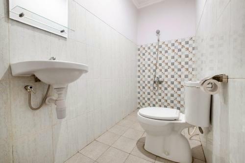 Hotel Oyo 2669 Crown Residence