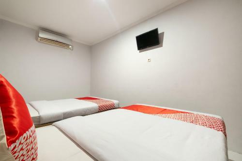 Hotel Oyo 2669 Crown Residence