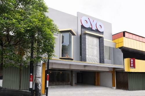 Hotel Oyo 2669 Crown Residence