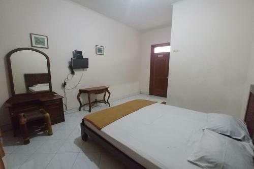 Oyo 90283 Hotel Rajadani Ackni