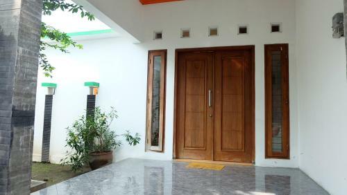 Villa 4 Kamar Full AC Dekat Alun-alun Kidul