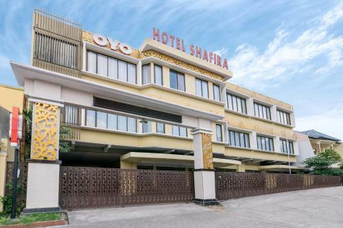 Oyo 1309 Hotel Shafira