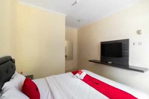 Hostal Reddoorz @ Raya Janti Yogyakarta