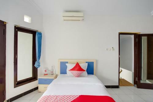 Hotel Oyo 3467 White Residence